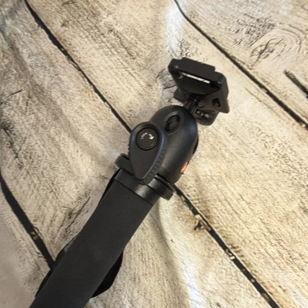 Manfrotto Carbon Fiber Tripod (055CXPRO3) (MH055M0-Q5) Mag Ball Monopod (680B)